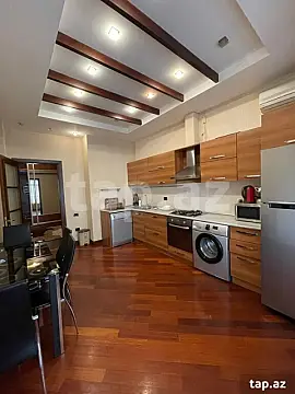 Kirayə verilir 3 otaqlı yeni tikili 100 m²