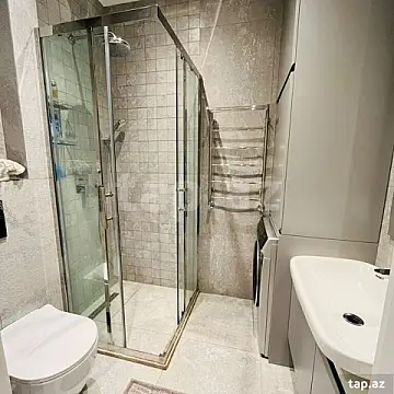 Kirayə verilir 3 otaqlı yeni tikili 100 m²