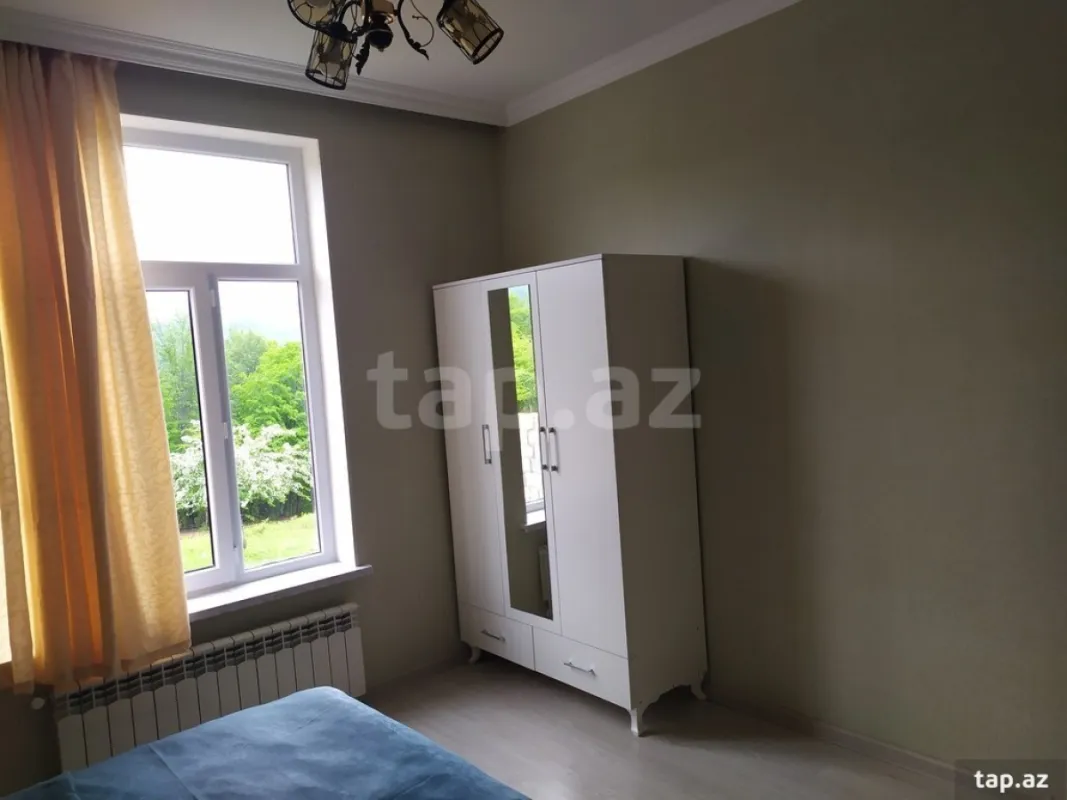 Kirayə verilir 4 otaqlı həyət evi