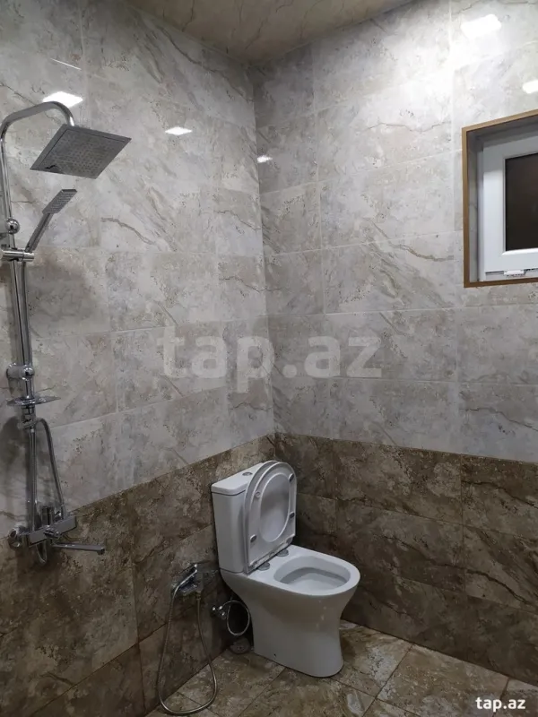 Kirayə verilir 4 otaqlı həyət evi