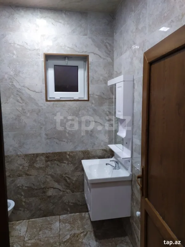 Kirayə verilir 4 otaqlı həyət evi