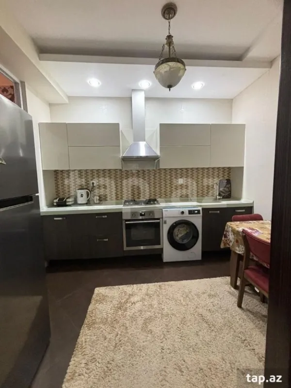 Satılır 2 otaqlı yeni tikili 60 m²