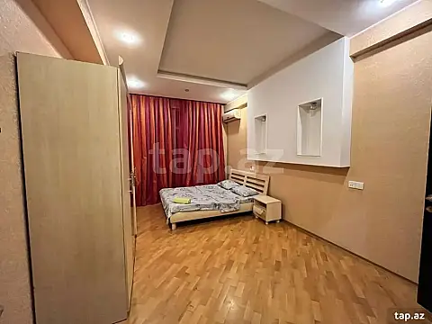 Kirayə verilir 3 otaqlı yeni tikili 80 m²
