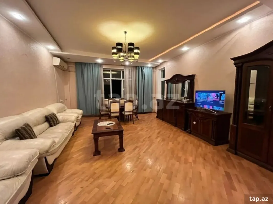 Kirayə verilir 3 otaqlı yeni tikili 80 m²