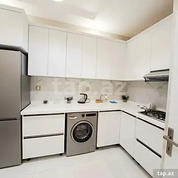 Kirayə verilir 3 otaqlı yeni tikili 90 m²
