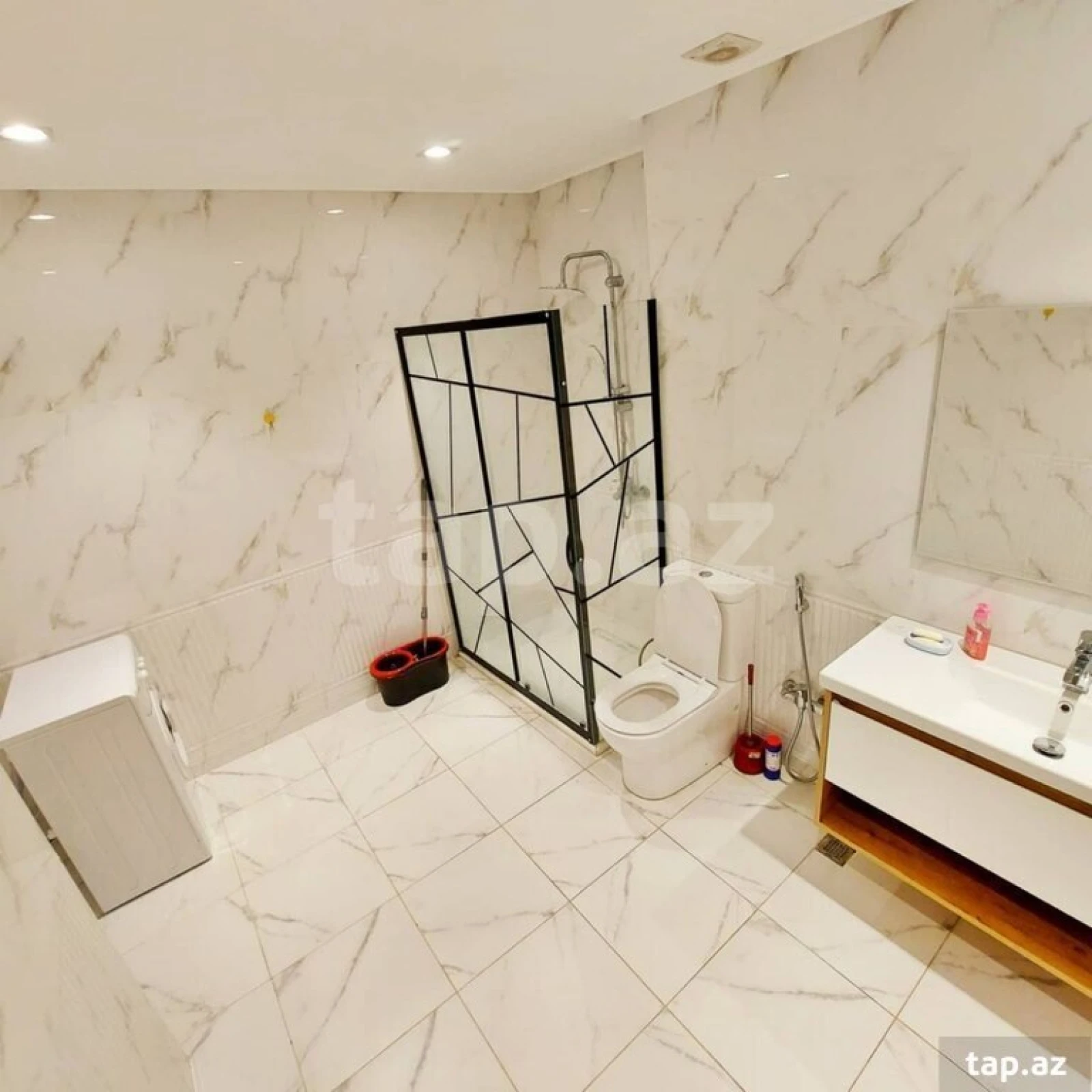 Kirayə verilir 3 otaqlı yeni tikili 100 m²