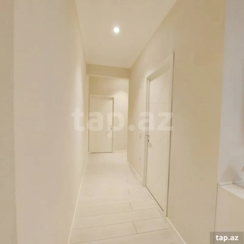 Kirayə verilir 3 otaqlı yeni tikili 100 m²