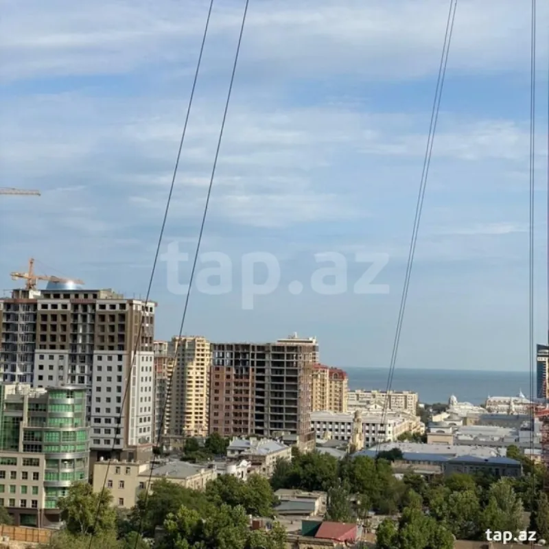 Kirayə verilir 2 otaqlı yeni tikili 75 m²