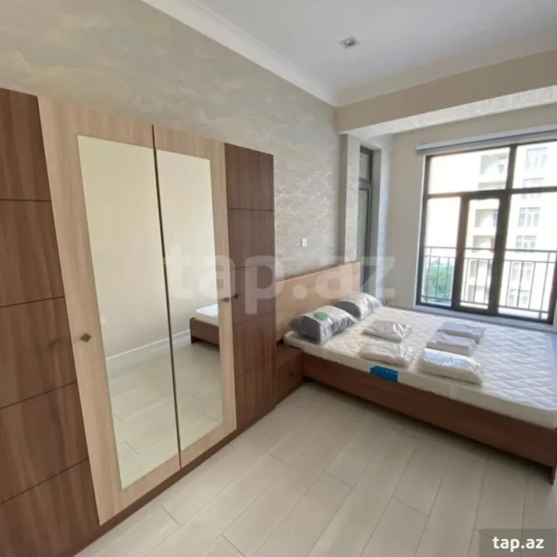 Kirayə verilir 2 otaqlı yeni tikili 75 m²
