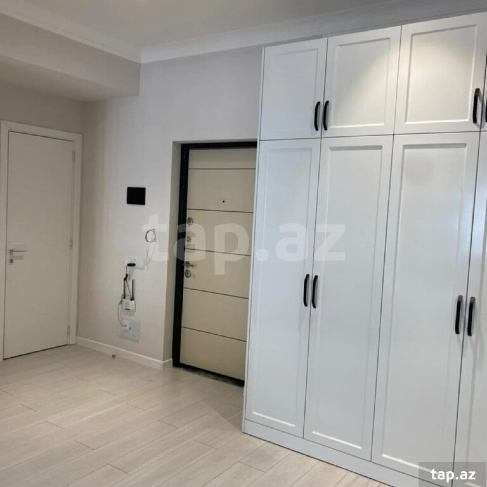 Kirayə verilir 2 otaqlı yeni tikili 75 m²