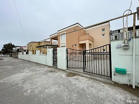 Satılır 5 otaqlı həyət evi