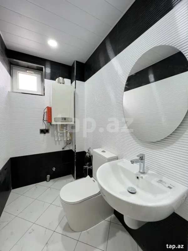 Satılır 5 otaqlı həyət evi