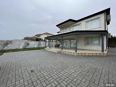 Satılır 5 otaqlı həyət evi