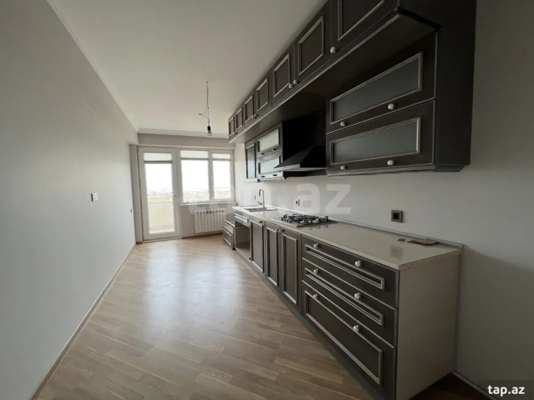 Satılır 5 otaqlı həyət evi