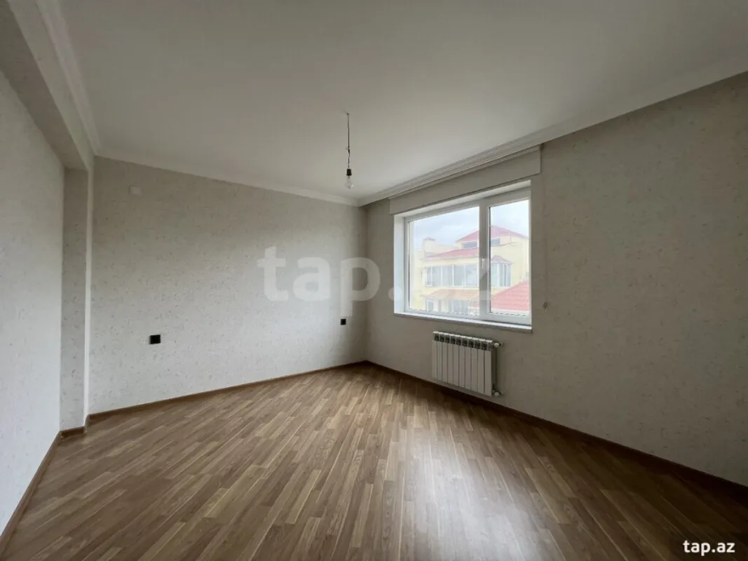 Satılır 5 otaqlı həyət evi