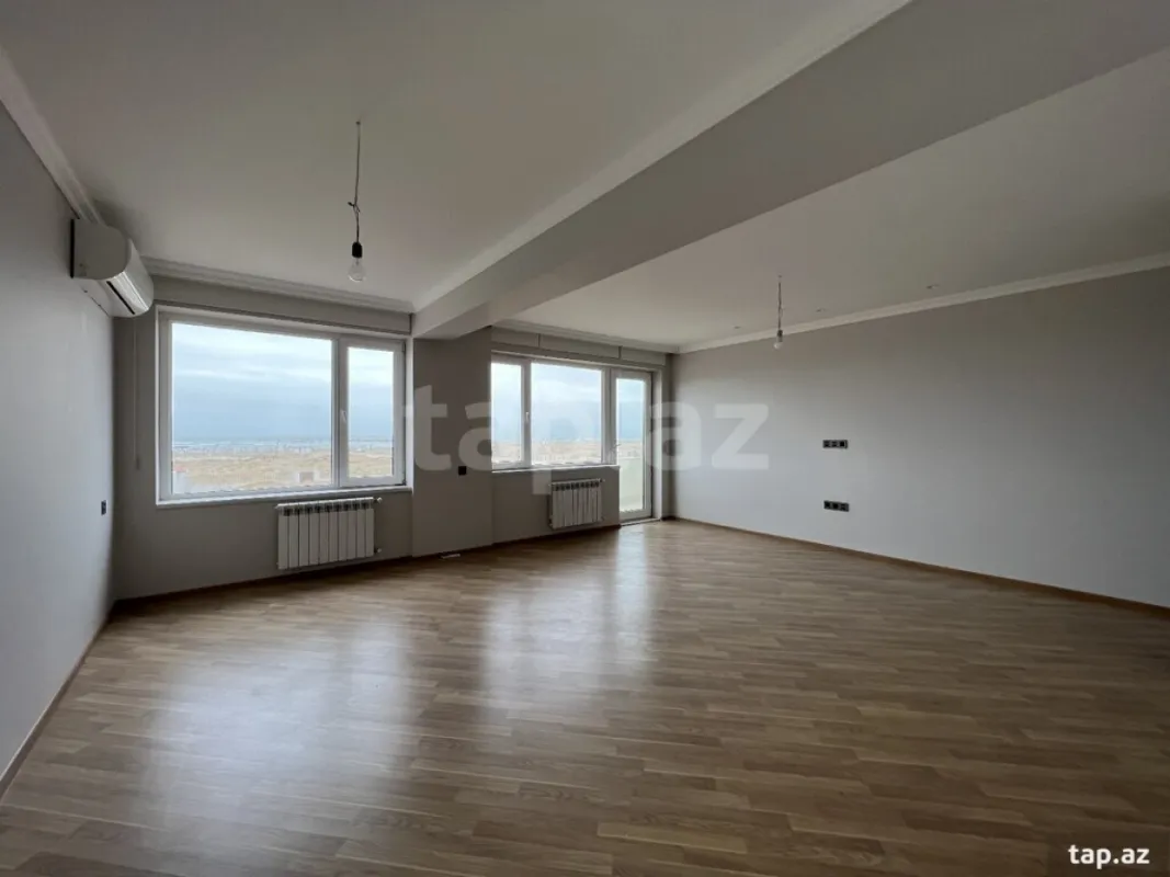 Satılır 5 otaqlı həyət evi