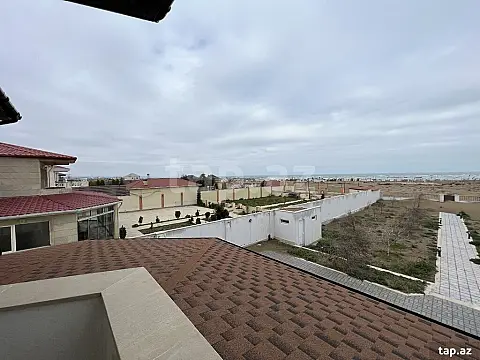 Satılır 5 otaqlı həyət evi