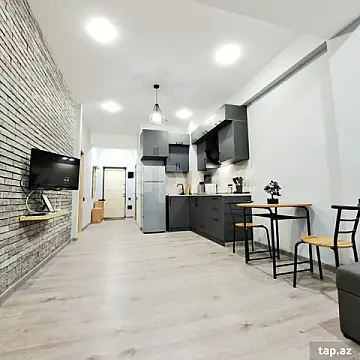 Kirayə verilir 2 otaqlı yeni tikili 70 m²