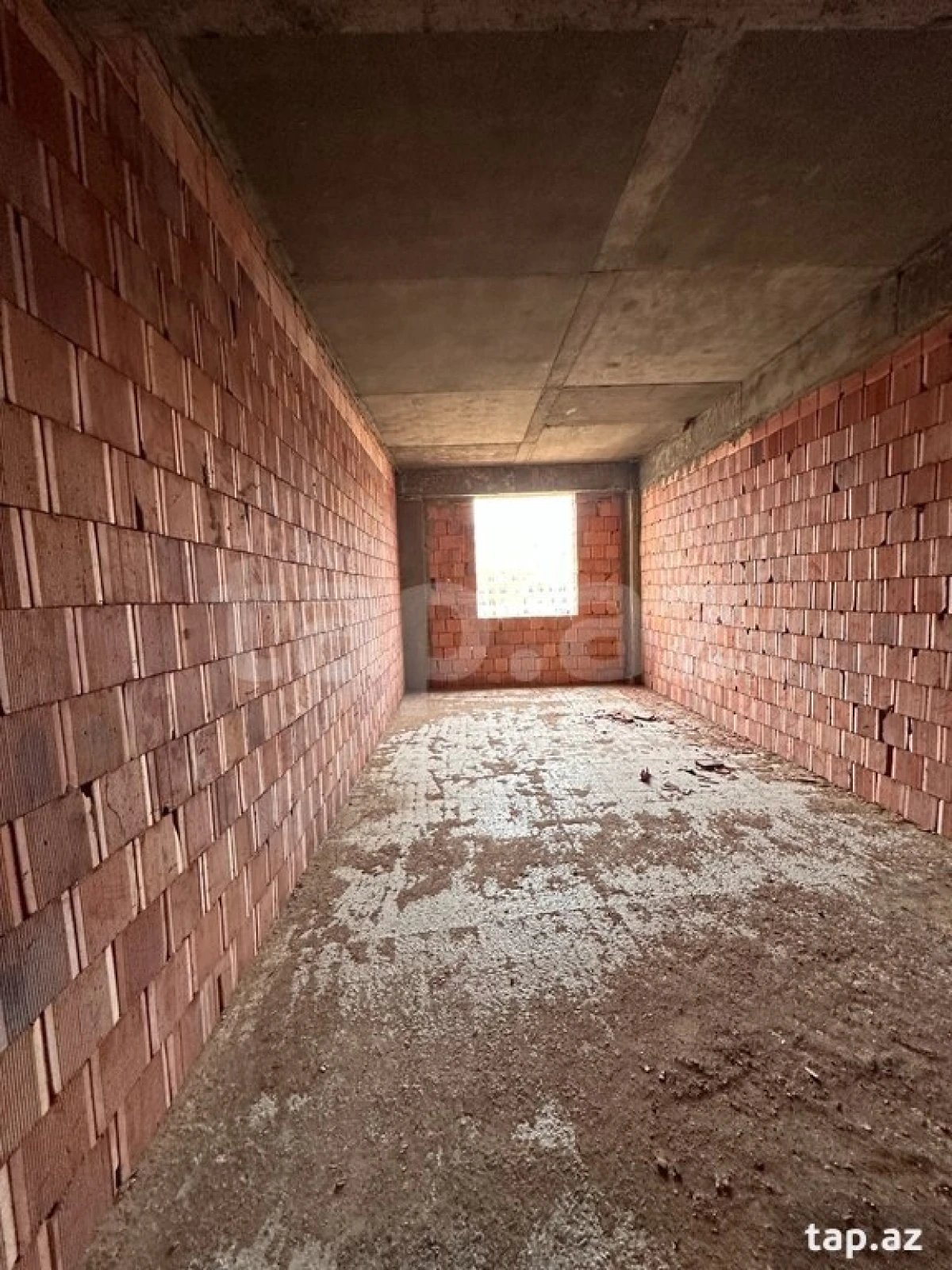 Satılır 3 otaqlı yeni tikili 83 m²