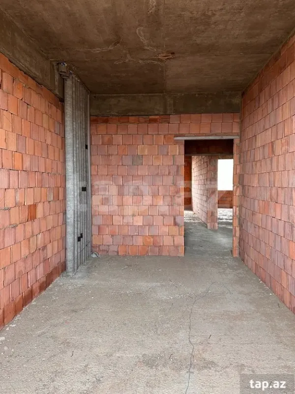 Satılır 3 otaqlı yeni tikili 83 m²