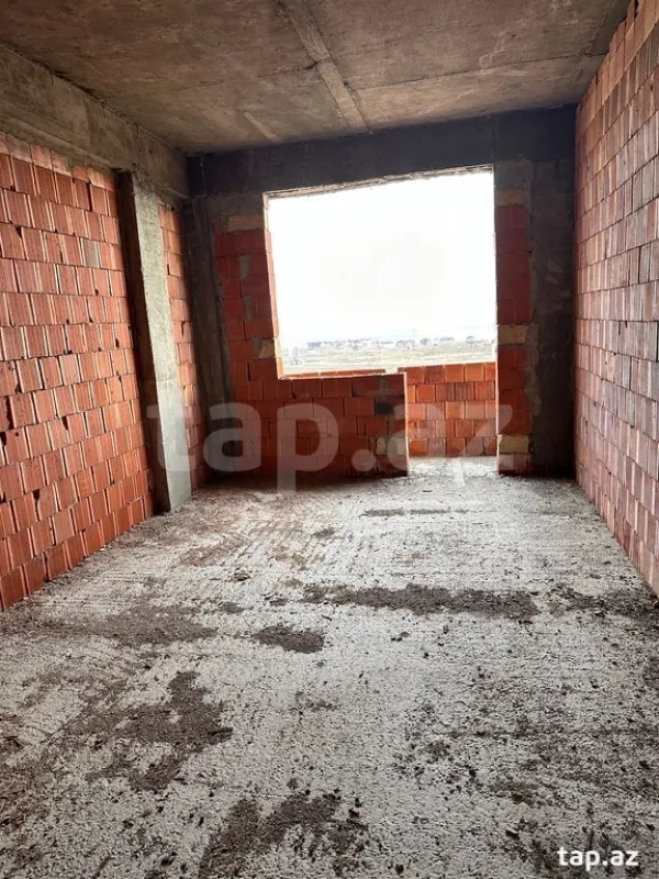 Satılır 3 otaqlı yeni tikili 83 m²