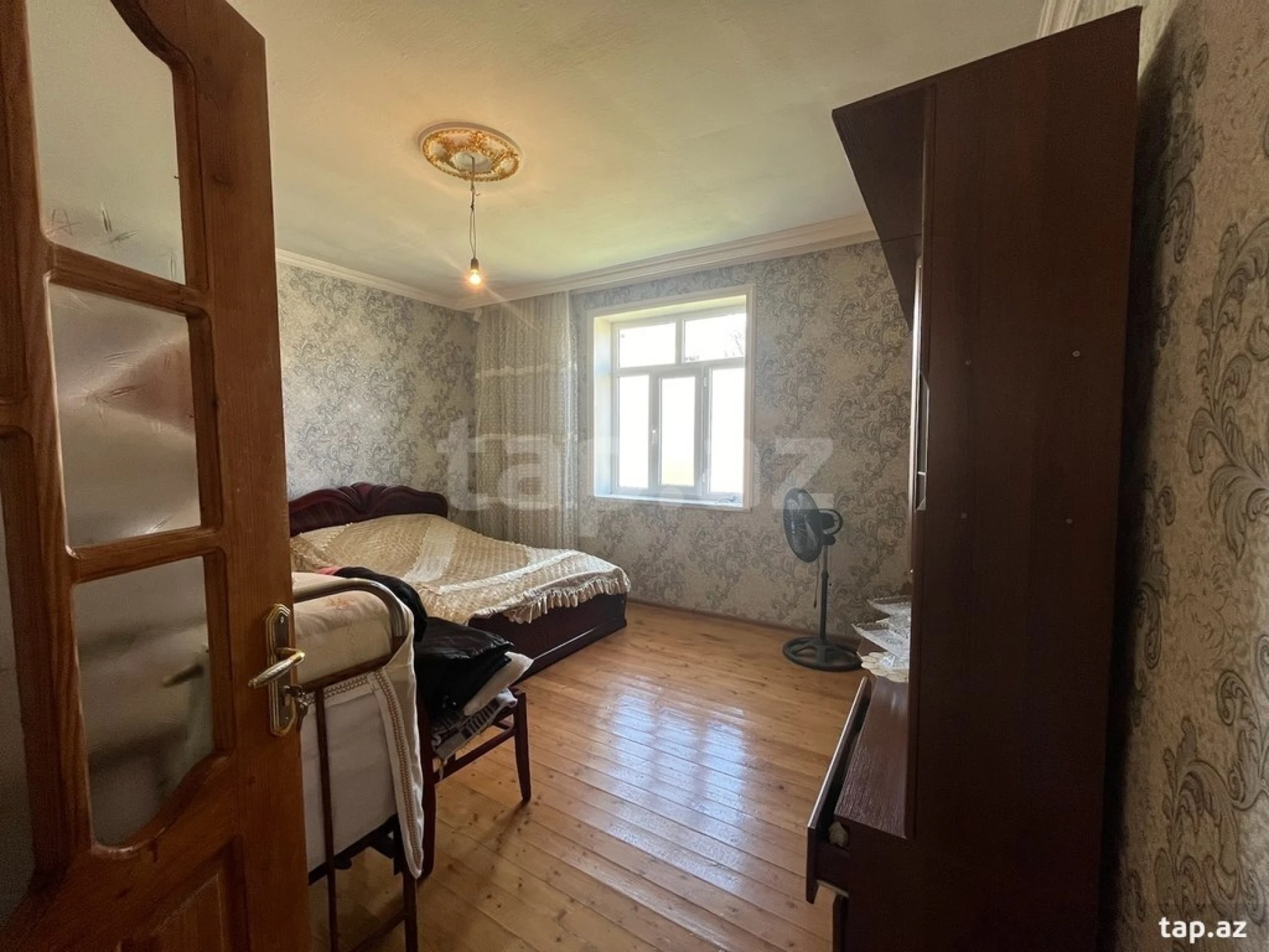 Satılır 4 otaqlı həyət evi