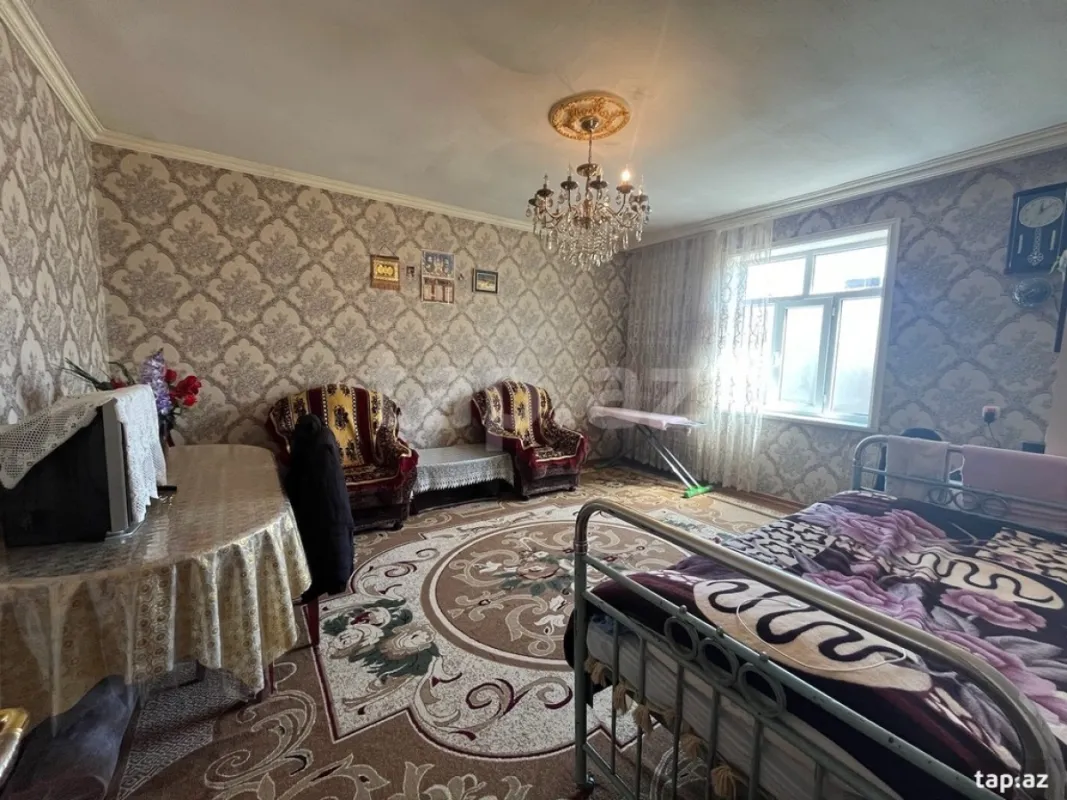 Satılır 4 otaqlı həyət evi