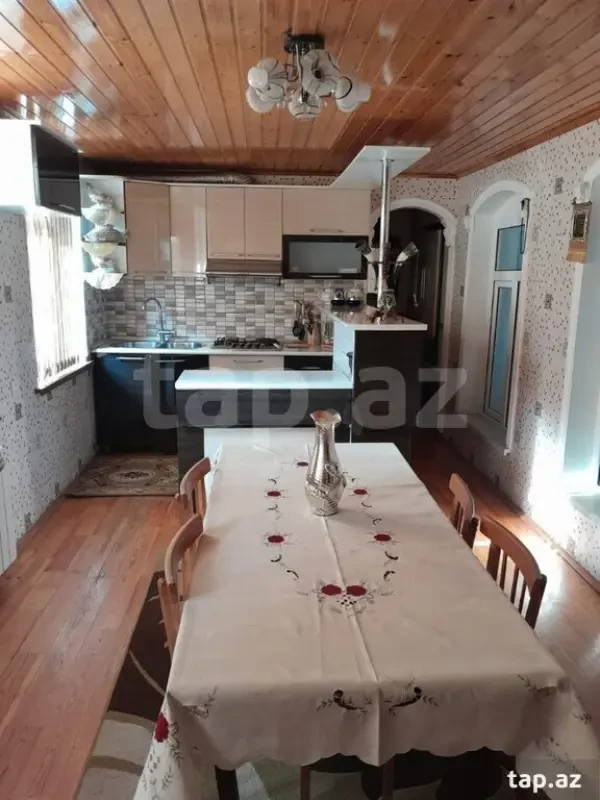 Satılır 6 otaqlı həyət evi 150 m²