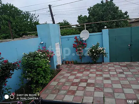 Satılır 3 otaqlı həyət evi