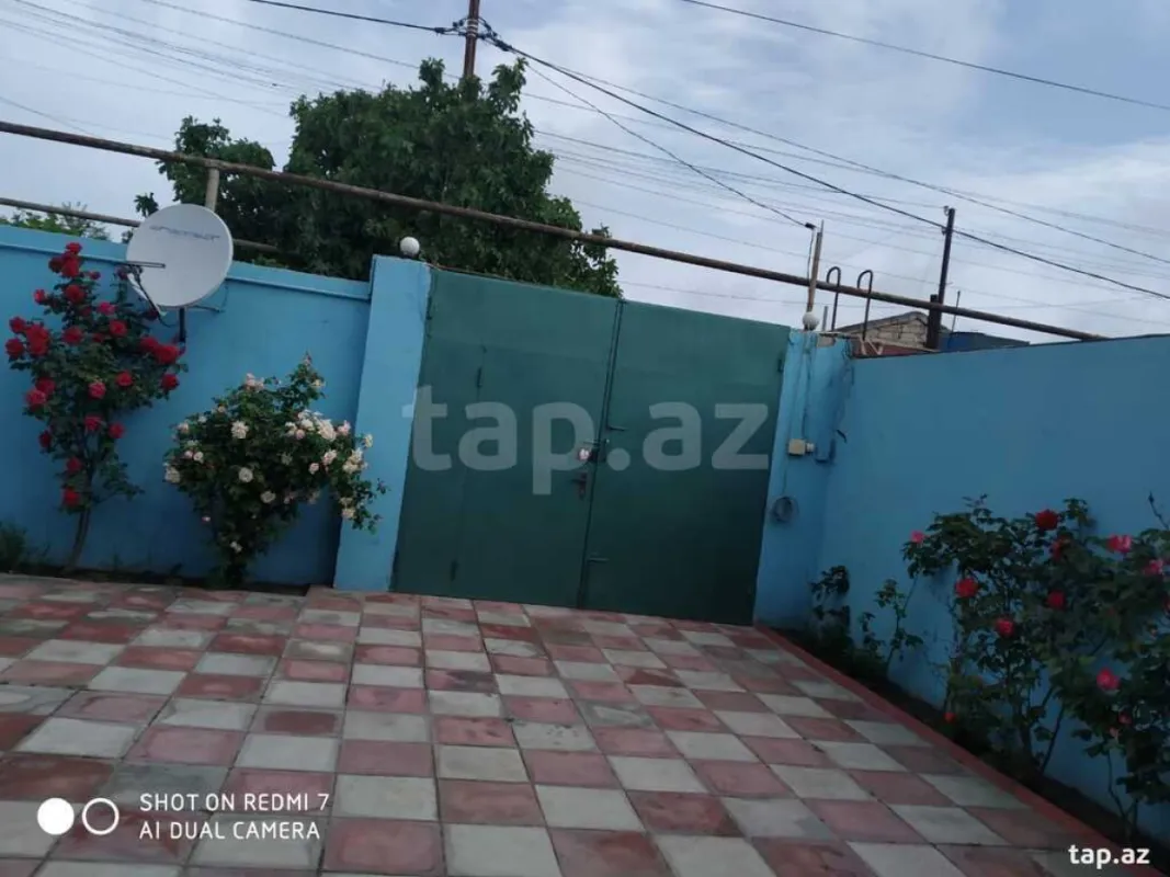 Satılır 3 otaqlı həyət evi