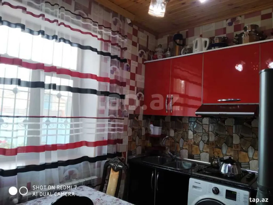 Satılır 3 otaqlı həyət evi