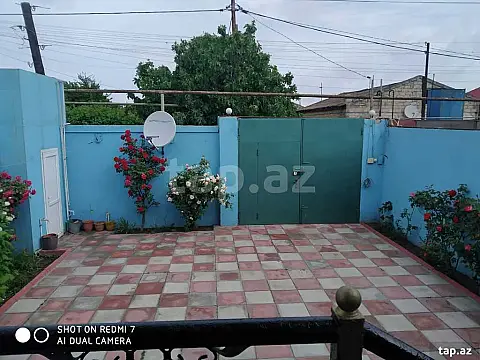 Satılır 3 otaqlı həyət evi