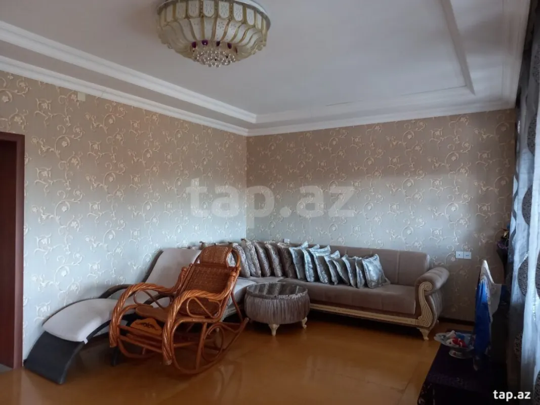 Satılır 3 otaqlı həyət evi