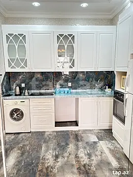 Kirayə verilir 3 otaqlı yeni tikili 96 m²