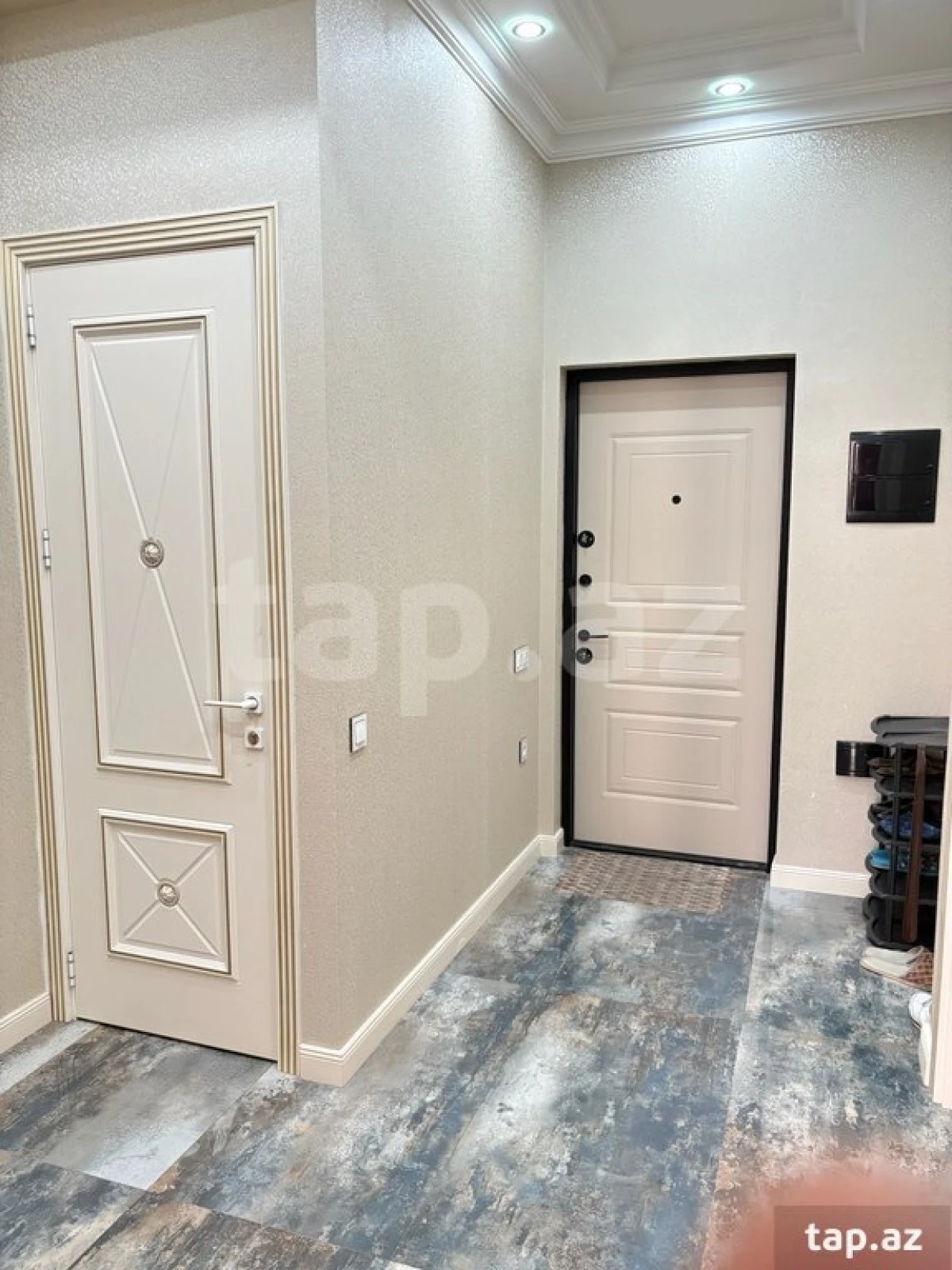 Kirayə verilir 3 otaqlı yeni tikili 96 m²