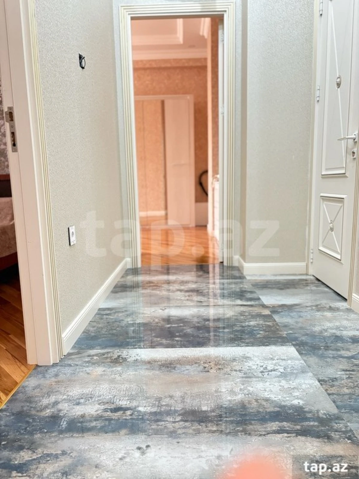 Kirayə verilir 3 otaqlı yeni tikili 96 m²