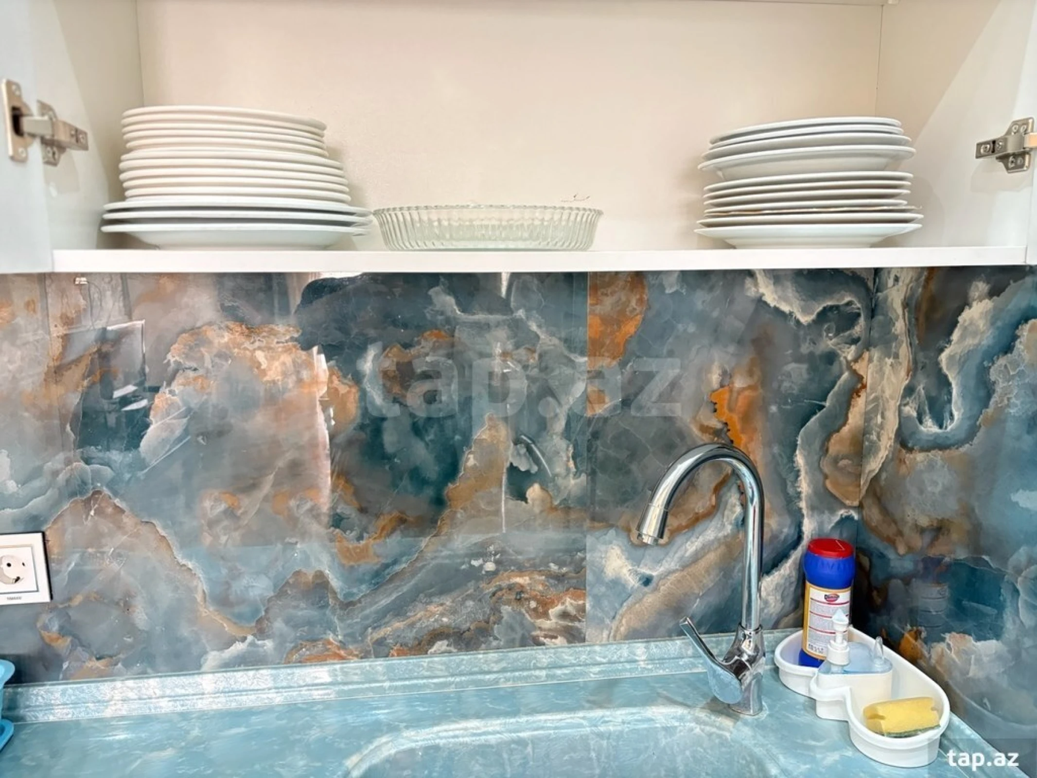 Kirayə verilir 3 otaqlı yeni tikili 96 m²