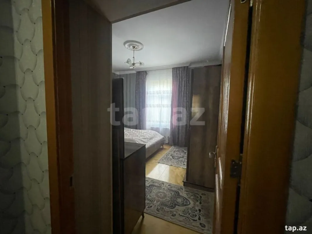 Satılır 4 otaqlı həyət evi