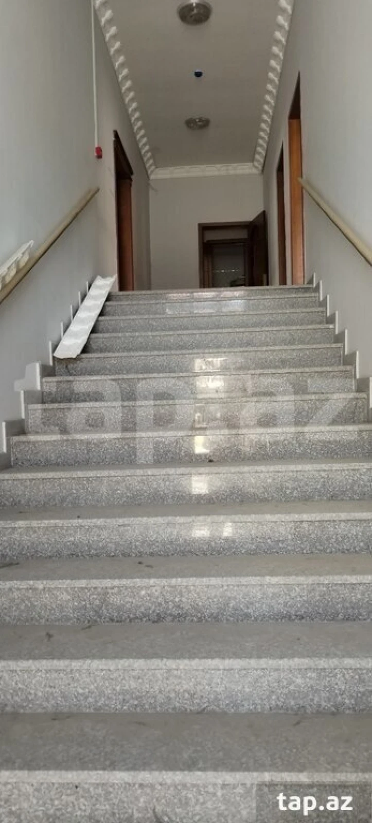 Kirayə verilir ofis