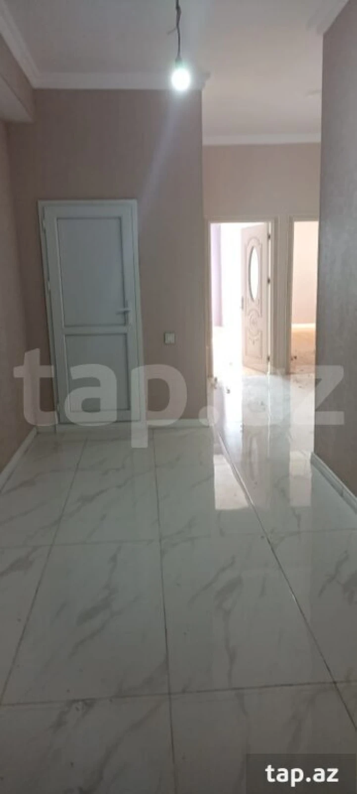 Satılır 3 otaqlı yeni tikili 90 m²
