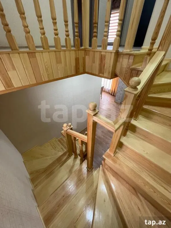 Kirayə verilir 5 otaqlı həyət evi