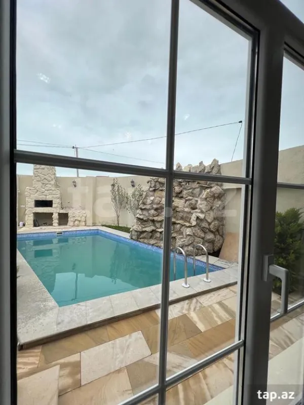 Kirayə verilir 5 otaqlı həyət evi