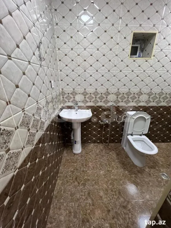 Kirayə verilir 5 otaqlı həyət evi