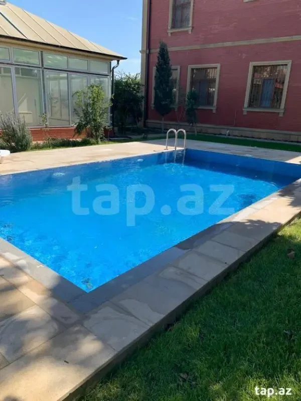 Kirayə verilir 5 otaqlı həyət evi 300 m²