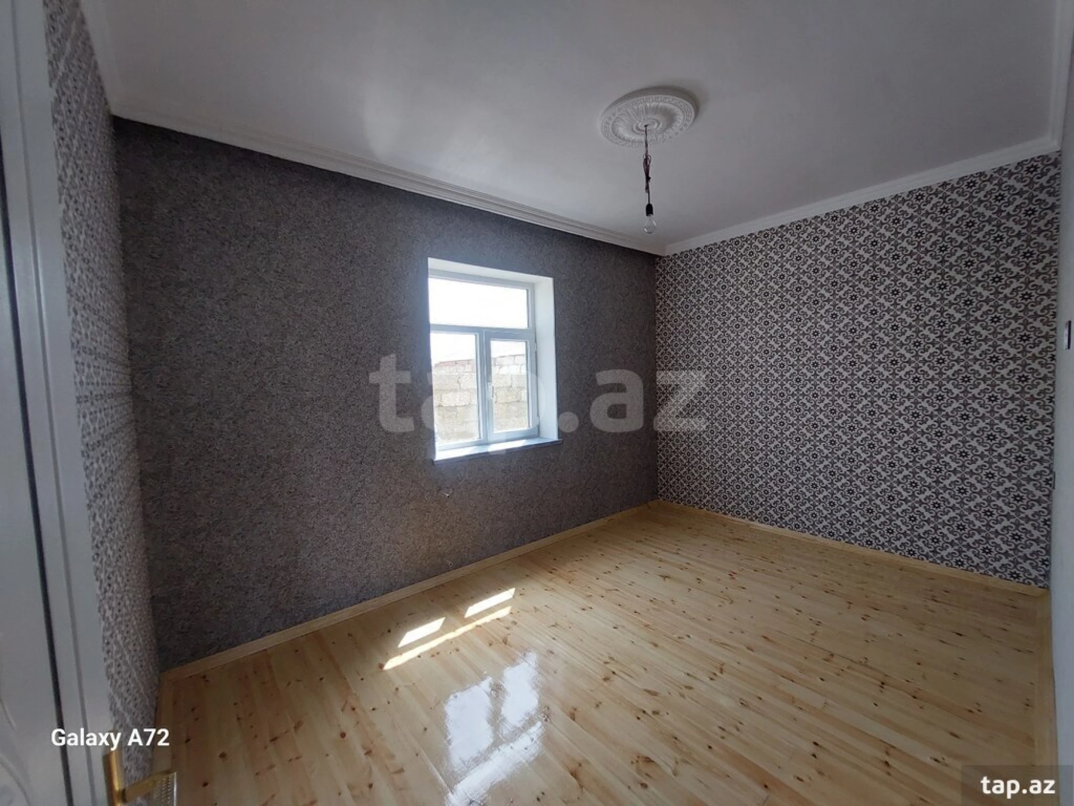 Satılır 3 otaqlı həyət evi