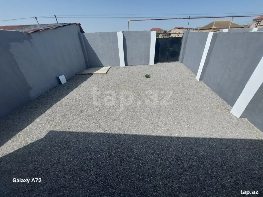 Satılır 3 otaqlı həyət evi