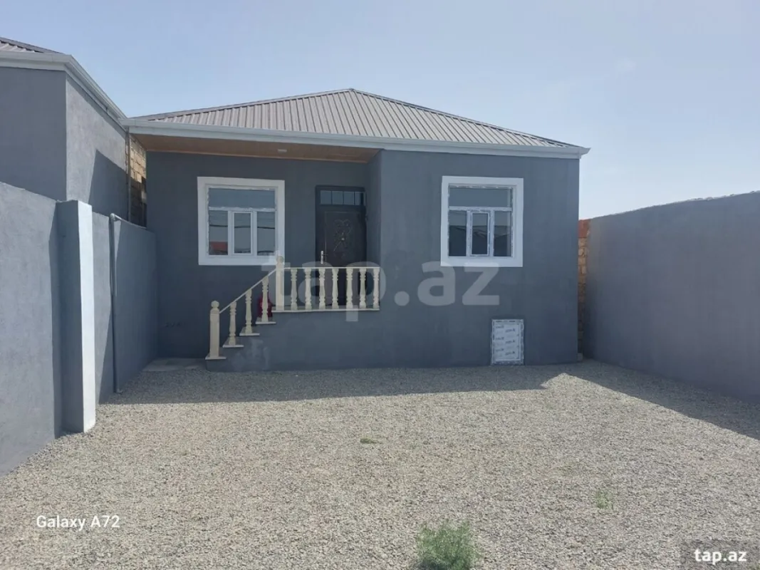 Satılır 3 otaqlı həyət evi