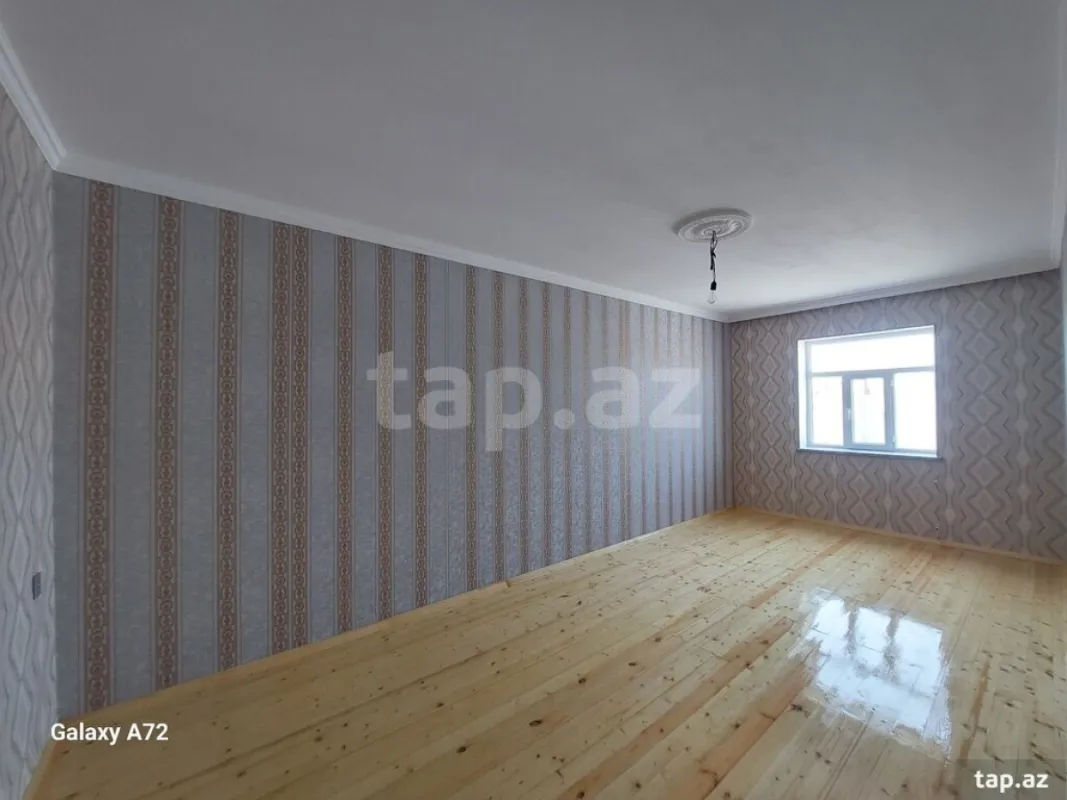 Satılır 3 otaqlı həyət evi