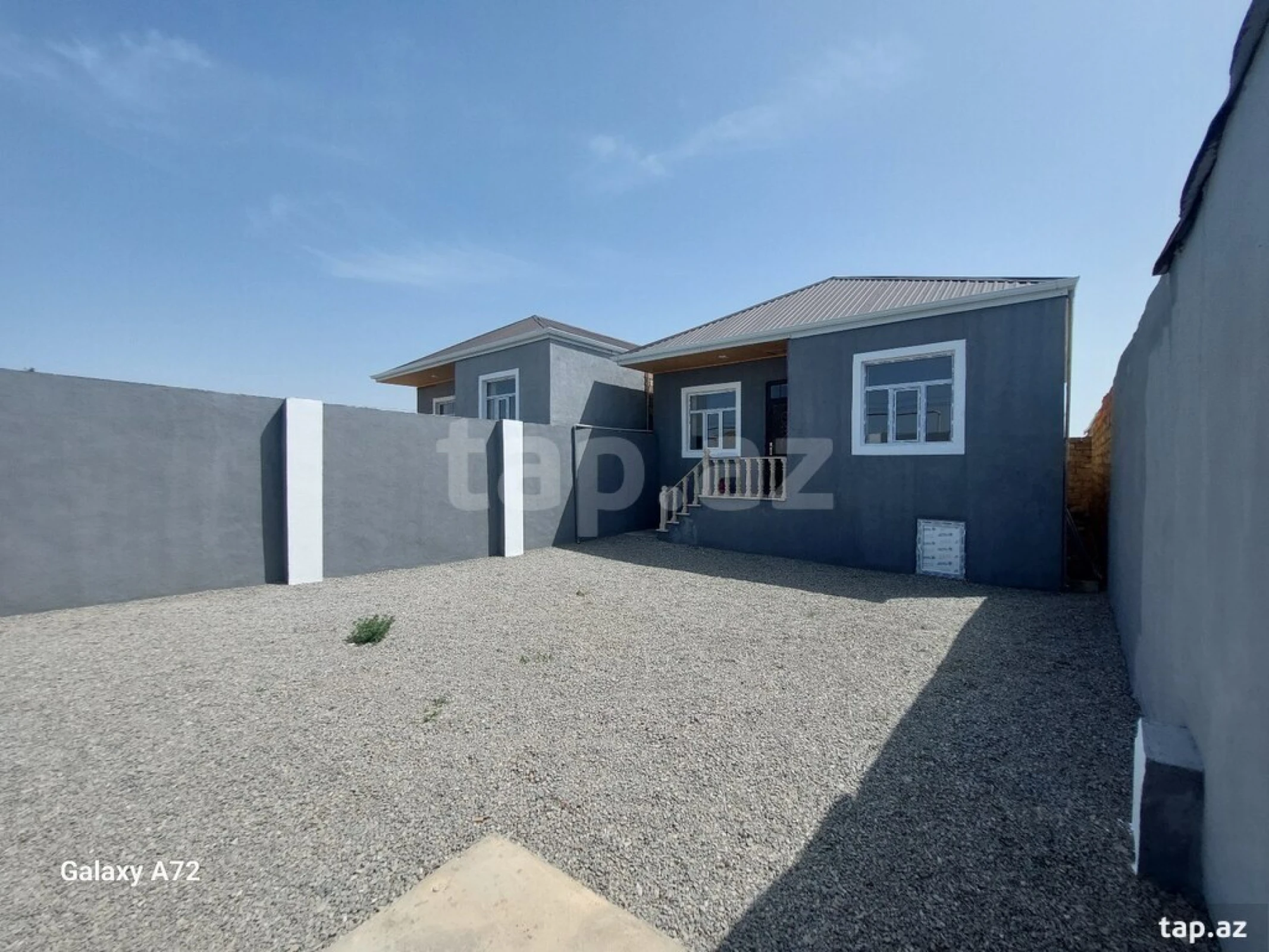 Satılır 3 otaqlı həyət evi