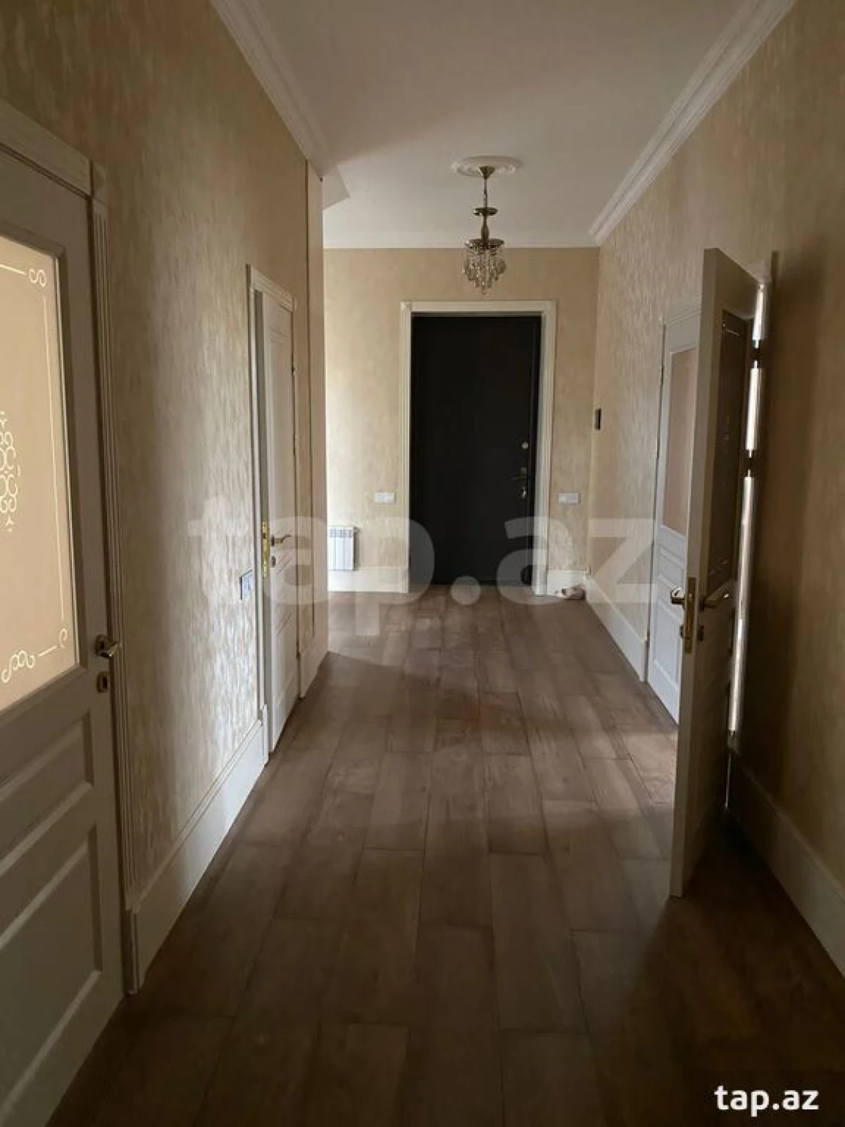 Satılır 5 otaqlı həyət evi 360 m²